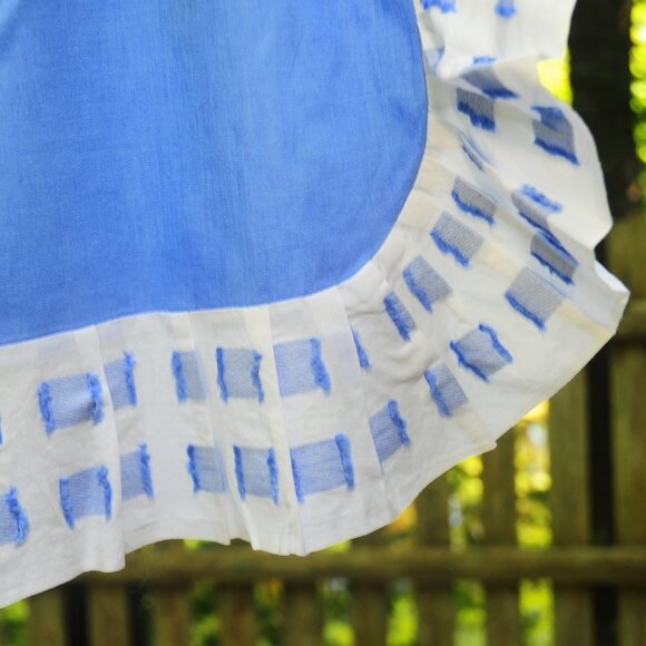 VTG Blue & White Hostess Half Apron Pleated Trim w/ Squares Semi-Circle Shape - Picture 5 of 8